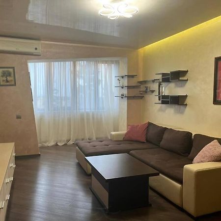 Apartament Theta- Langa Centru, Cada Hidromasaj Szucsáva Kültér fotó